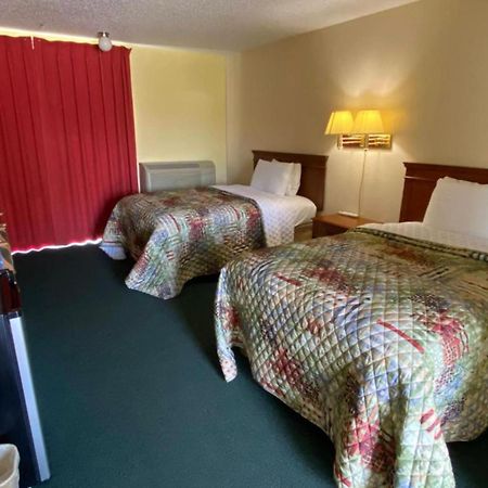 Lake Country Inn Riverside 외부 사진