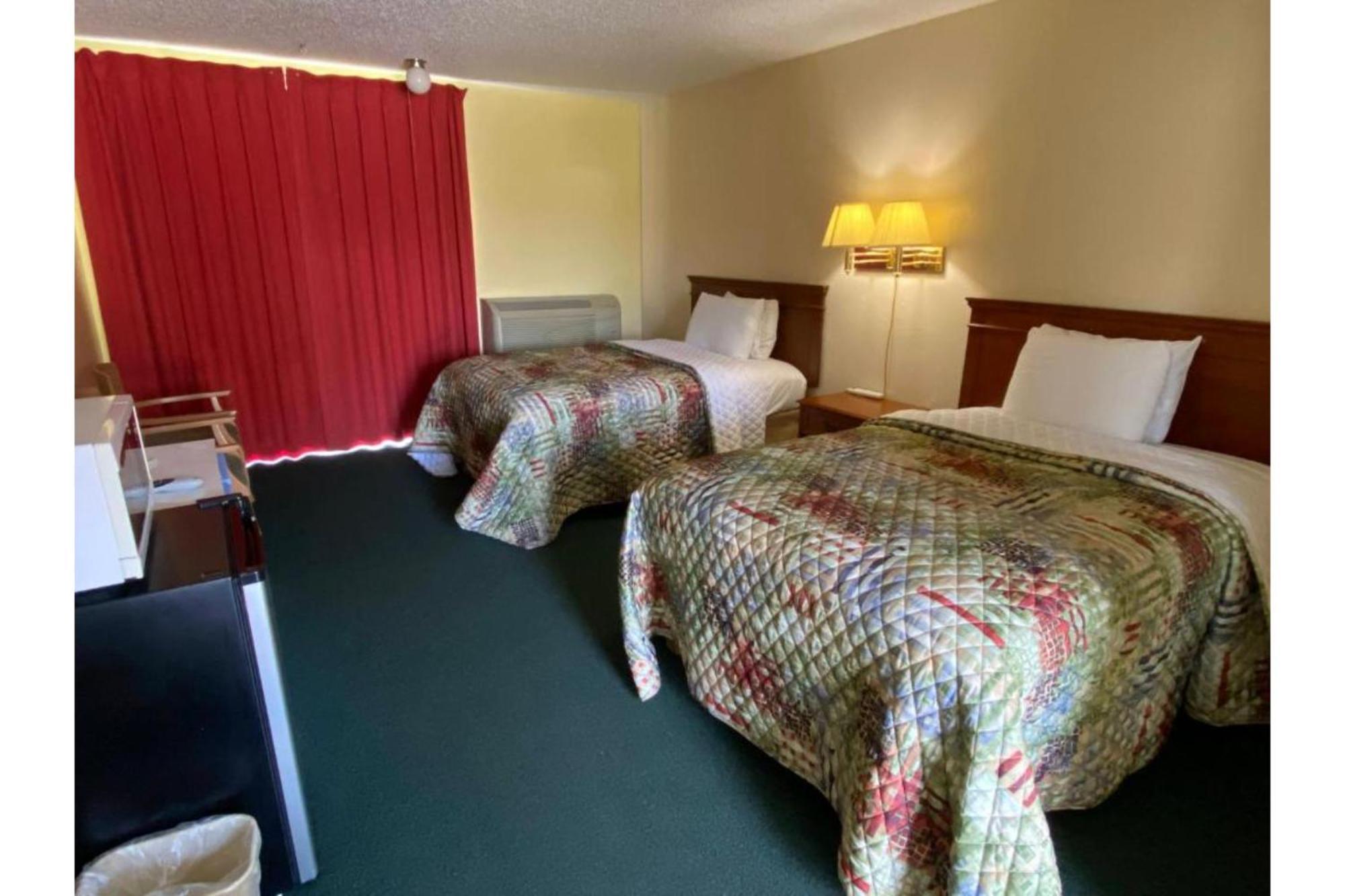Lake Country Inn Riverside 외부 사진