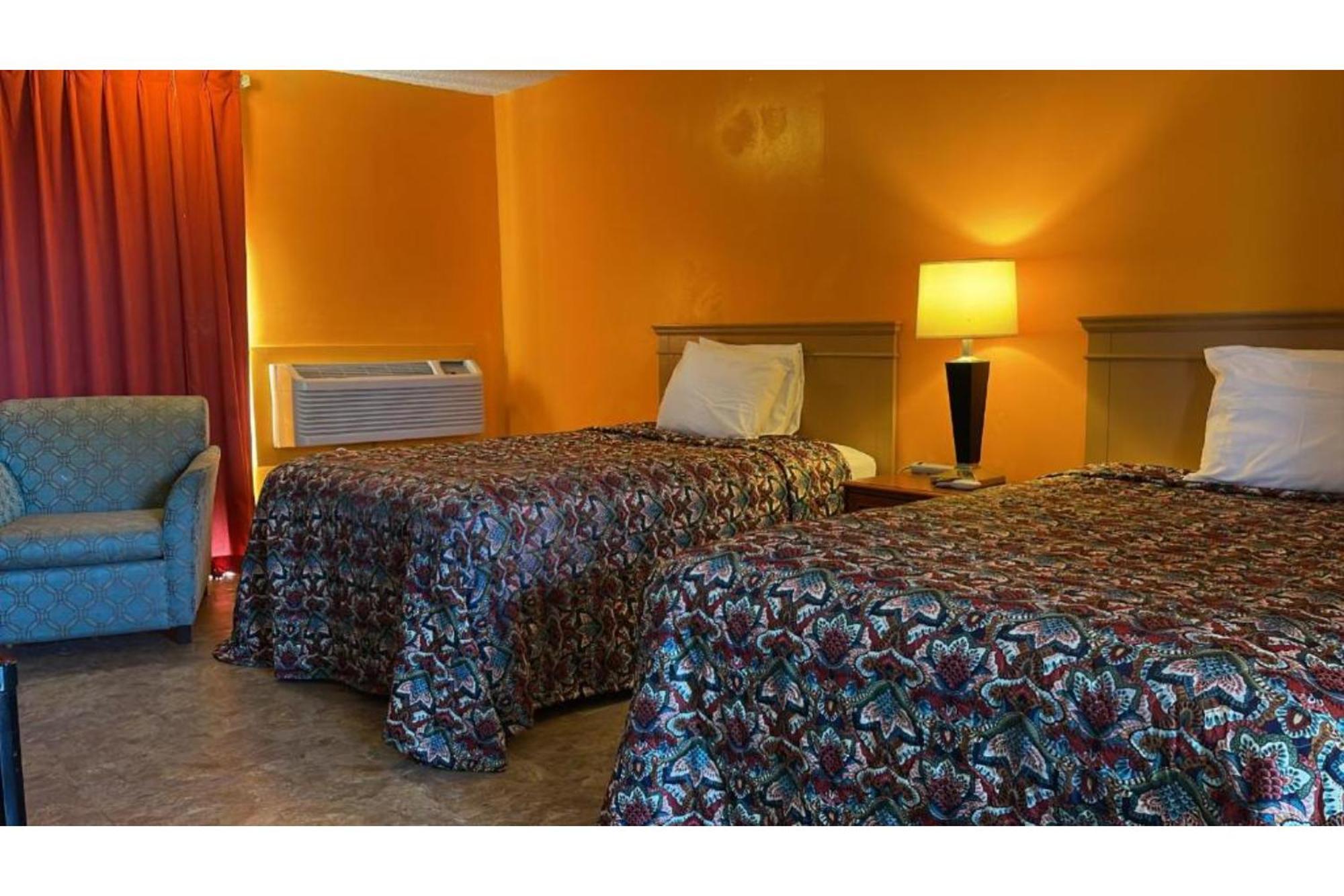 Lake Country Inn Riverside 외부 사진