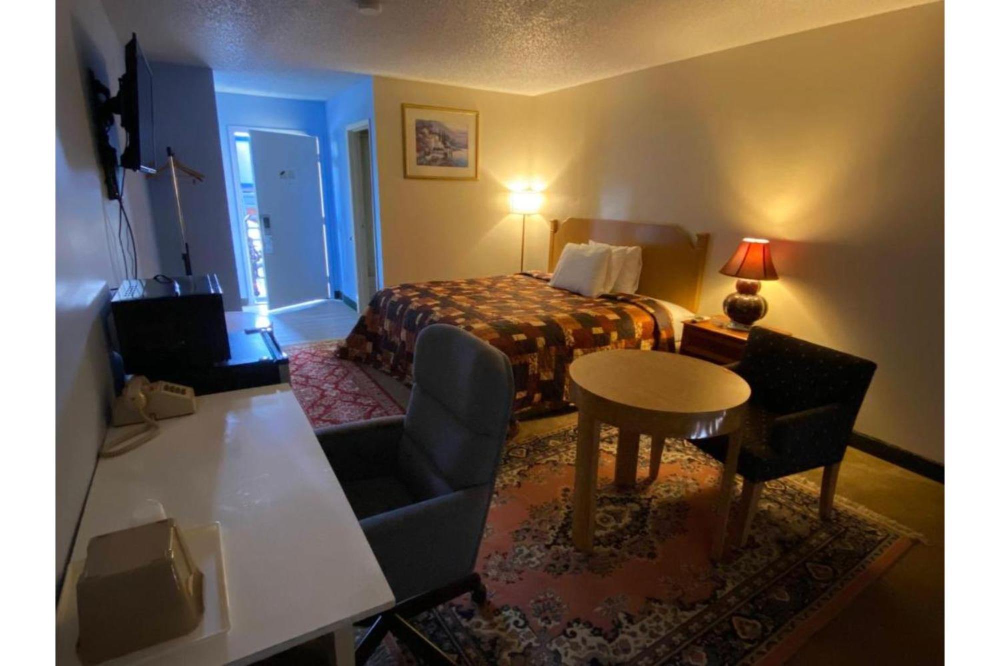 Lake Country Inn Riverside 외부 사진
